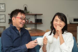 60代70代の心温まる出会い！茶飲み友達から始まる恋愛物語